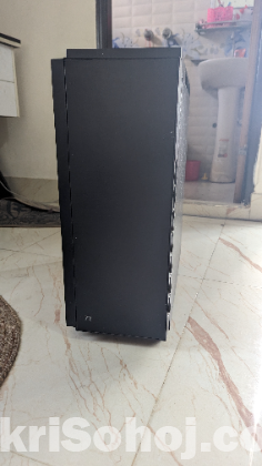 Tharmaltake Versa J22 Tempard Glass Gaming Casing